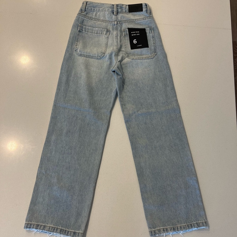 NEW Glasson’s High Rise Wide Leg Distressed Jeans, size 6, tags still attached